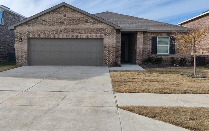 10356 Holycross Lane, Fort Worth, TX 76036, 4 Bedrooms Bedrooms, ,2 BathroomsBathrooms,Residential Lease,For Rent,10356 Holycross Lane,20986286