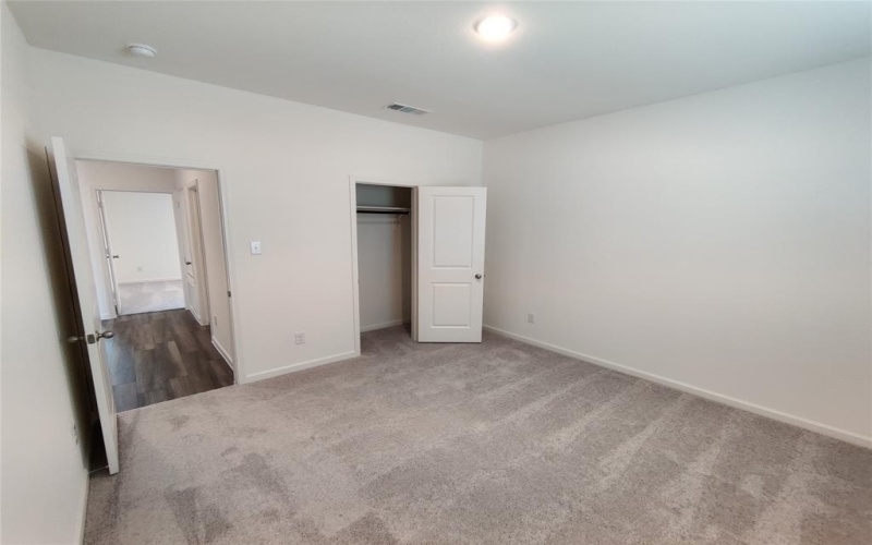 10356 Holycross Lane, Fort Worth, TX 76036, 4 Bedrooms Bedrooms, ,2 BathroomsBathrooms,Residential Lease,For Rent,10356 Holycross Lane,20986286