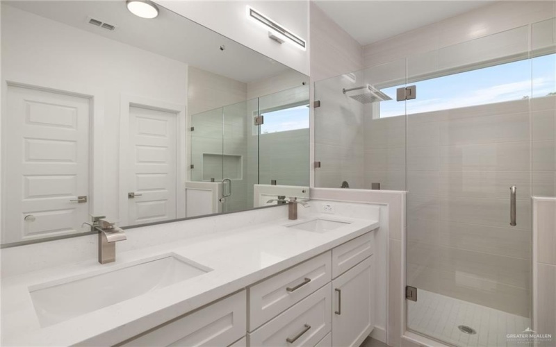 614 Sonny Drive, San Juan, TX 78589, 3 Bedrooms Bedrooms, ,3 BathroomsBathrooms,Residential,For Sale,614 Sonny Drive,473724