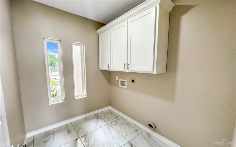 2749 Melba Avenue, McAllen, TX 78503, 3 Habitaciones Habitaciones , ,2 BañosBaños,Residential,En Venta,2749 Melba Avenue,474971