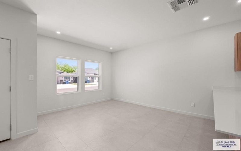4974 ALEXA RD. #B, BROWNSVILLE, TX 78521, 3 Habitaciones Habitaciones , ,2 BañosBaños,Residential Lease,En Alquiler,4974 ALEXA RD.,29766430