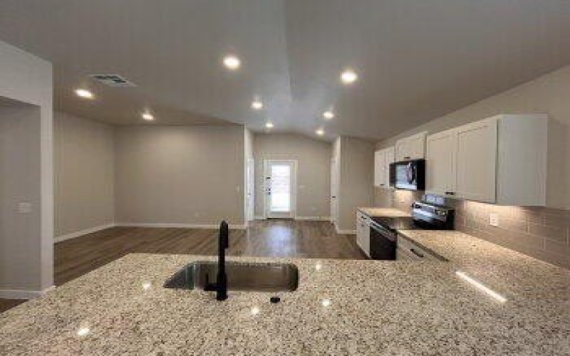 2308 133rd Street, Lubbock, TX 79423, 3 Bedrooms Bedrooms, ,2 BathroomsBathrooms,Residential Lease,For Rent,2308 133rd Street,202557146