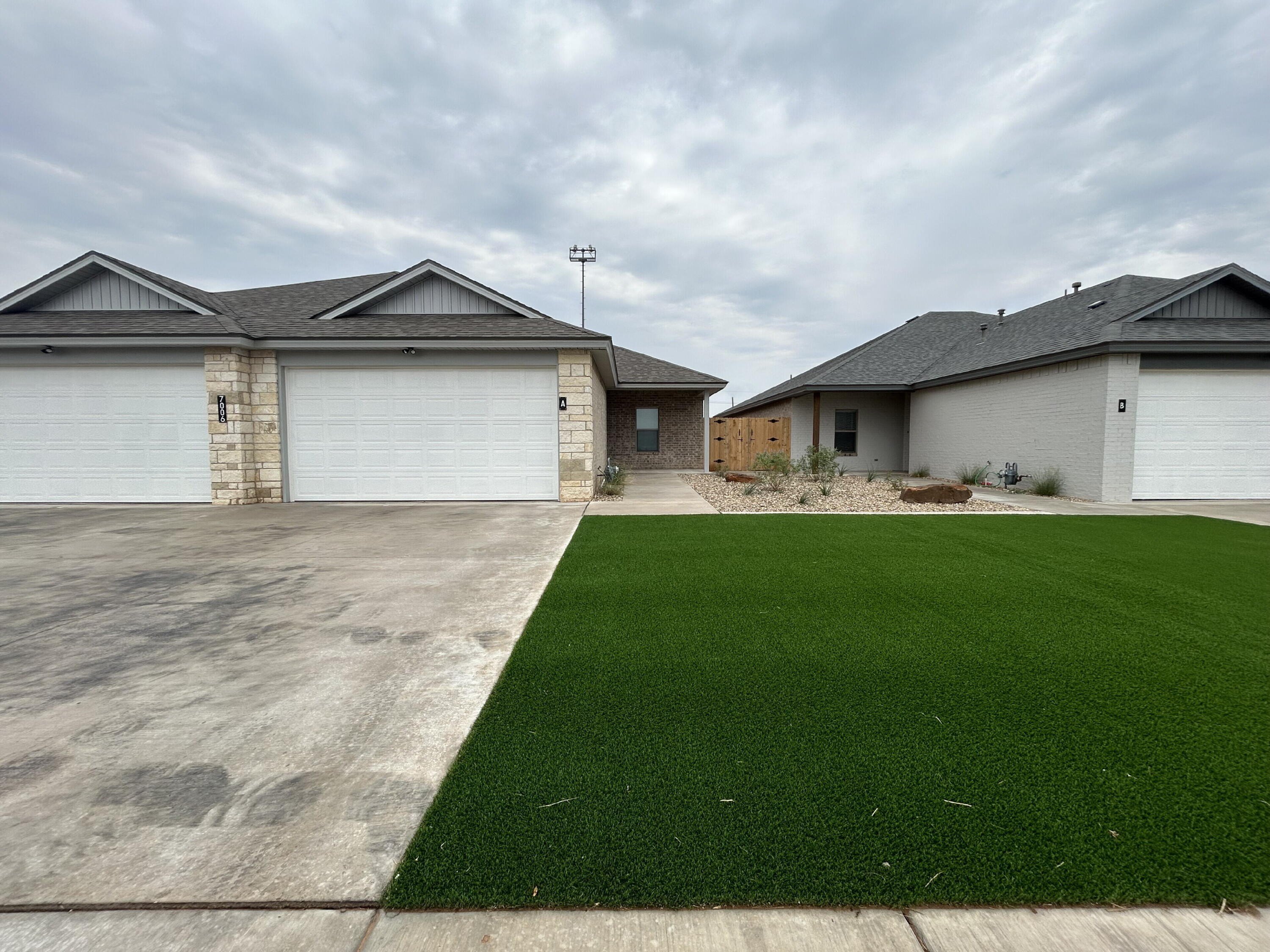 7006 40th Street #A, Lubbock, TX 79407, 3 Habitaciones Habitaciones , ,2 BañosBaños,Residential Lease,En Alquiler,7006 40th Street,202557149