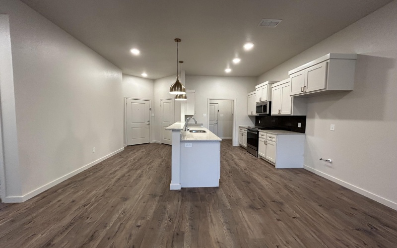 7006 40th Street #A, Lubbock, TX 79407, 3 Habitaciones Habitaciones , ,2 BañosBaños,Residential Lease,En Alquiler,7006 40th Street,202557149