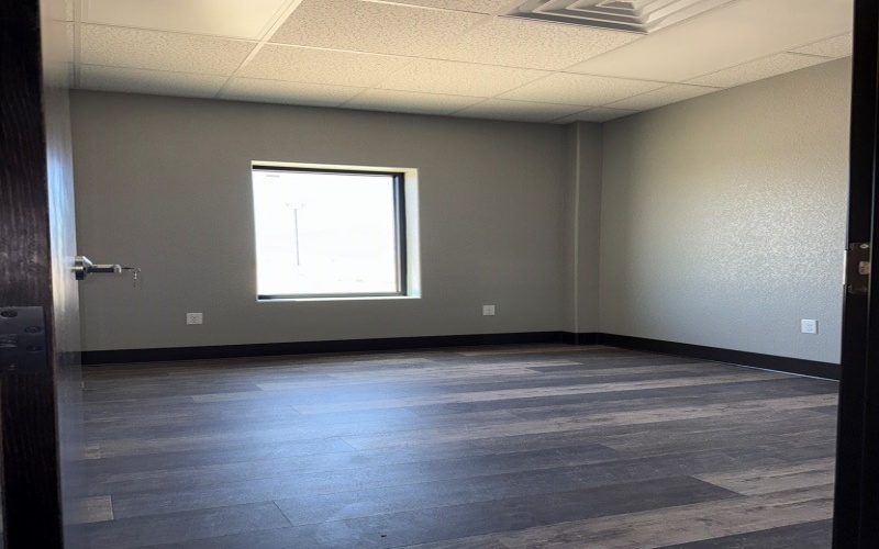 241 E Gladiator St, Odessa, TX 79766, ,Commercial Sale,En Venta,241 E Gladiator St,161372