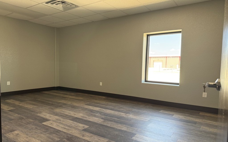 241 E Gladiator St, Odessa, TX 79766, ,Commercial Sale,En Venta,241 E Gladiator St,161372