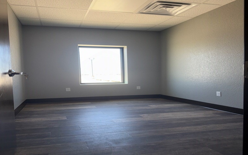 241 E Gladiator St, Odessa, TX 79766, ,Commercial Sale,En Venta,241 E Gladiator St,161372