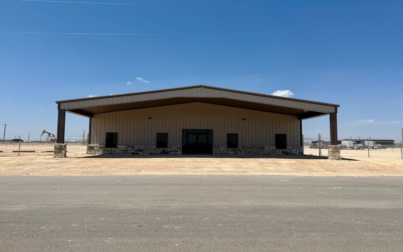 241 E Gladiator St, Odessa, TX 79766, ,Commercial Sale,En Venta,241 E Gladiator St,161372