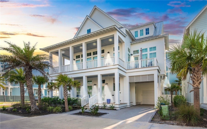 201 Lakeshore Street, Port Aransas, TX 78373, 5 Bedrooms Bedrooms, ,6 BathroomsBathrooms,Residential,For Sale,201 Lakeshore Street,458361
