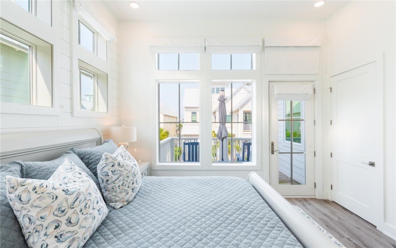 201 Lakeshore Street, Port Aransas, TX 78373, 5 Bedrooms Bedrooms, ,6 BathroomsBathrooms,Residential,For Sale,201 Lakeshore Street,458361