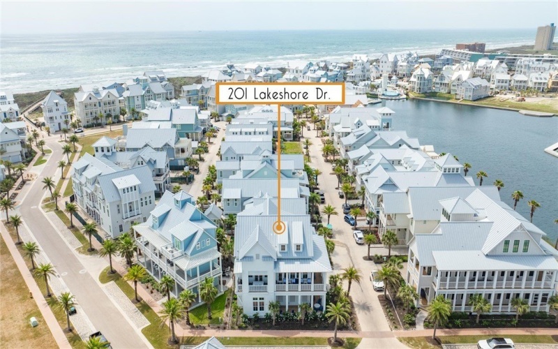201 Lakeshore Street, Port Aransas, TX 78373, 5 Bedrooms Bedrooms, ,6 BathroomsBathrooms,Residential,For Sale,201 Lakeshore Street,458361