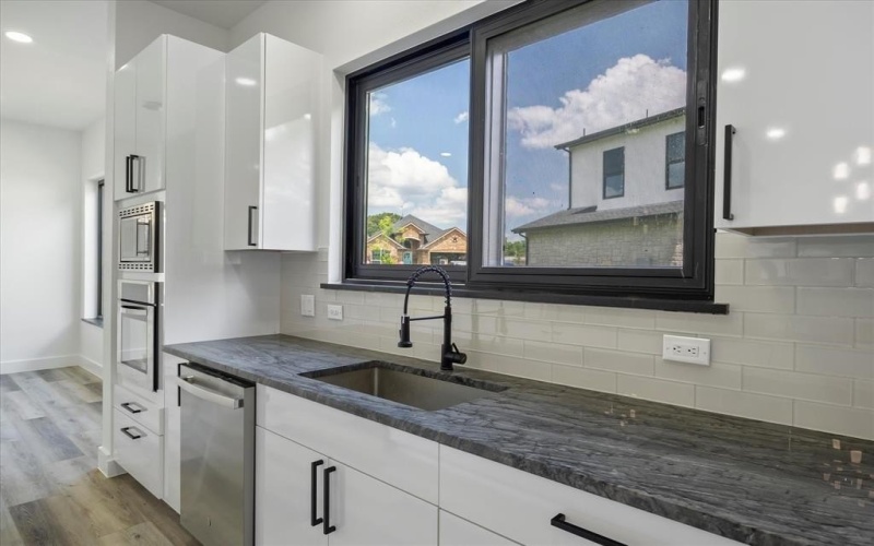 2811 Rodeo Drive, Quinlan, TX 75474, 5 Habitaciones Habitaciones , ,3 BañosBaños,Residential Lease,En Alquiler,2811 Rodeo Drive,20984286