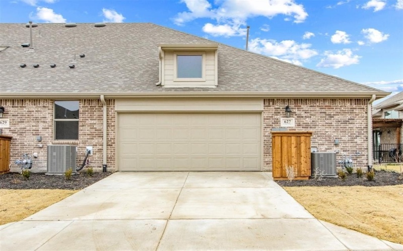 644 Oakridge Drive, Wylie, TX 75098, 2 Bedrooms Bedrooms, ,2 BathroomsBathrooms,Residential,For Sale,644 Oakridge Drive,20987098