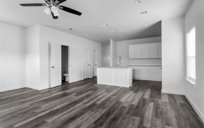 422 N Elliott Street, Sherman, TX 75090, 3 Habitaciones Habitaciones , ,2 BañosBaños,Residential Lease,En Alquiler,422 N Elliott Street,20987112