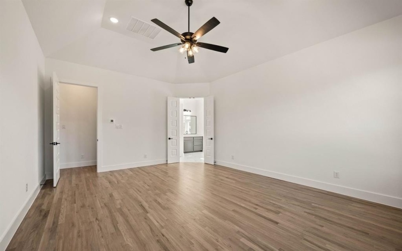 6005 Rolling Creek Court, Aledo, TX 76008, 4 Bedrooms Bedrooms, ,3 BathroomsBathrooms,Residential,For Sale,6005 Rolling Creek Court,20987391