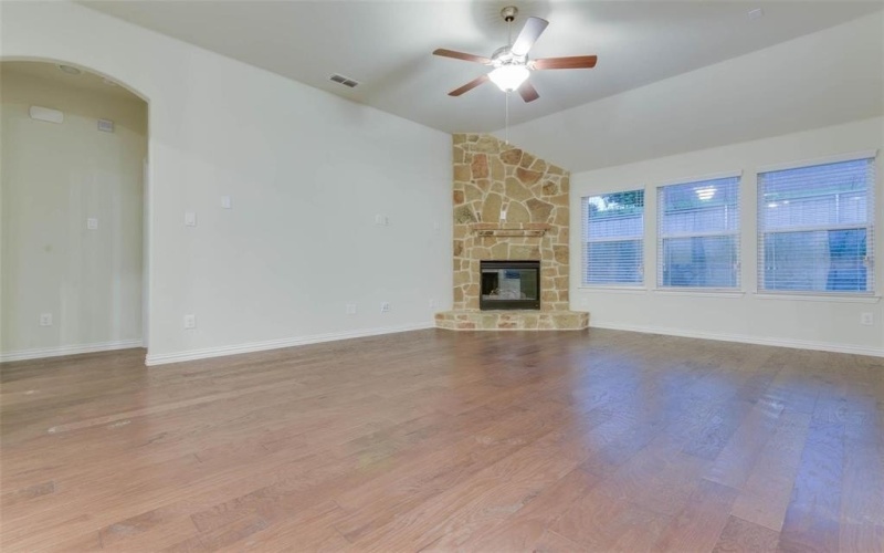1605 Bald Eagle Drive, McKinney, TX 75071, 3 Bedrooms Bedrooms, ,2 BathroomsBathrooms,Residential Lease,For Rent,1605 Bald Eagle Drive,20987501