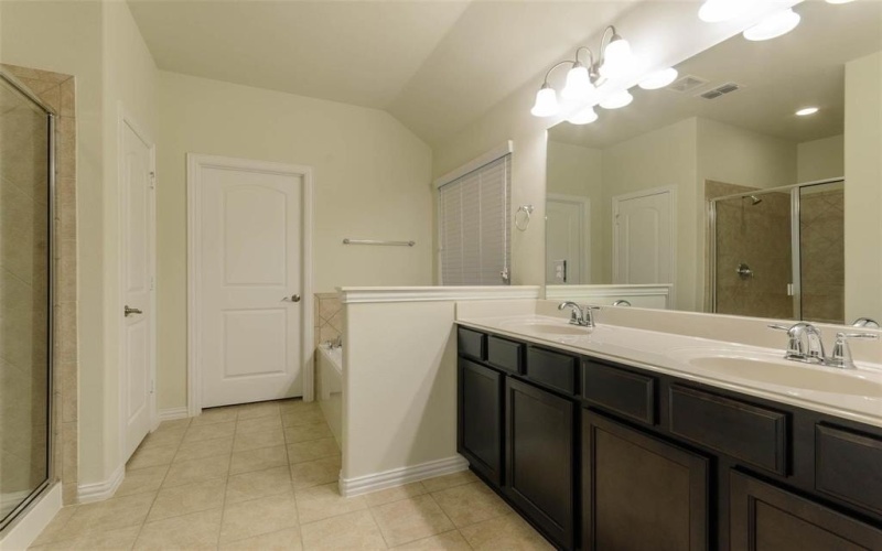 1605 Bald Eagle Drive, McKinney, TX 75071, 3 Bedrooms Bedrooms, ,2 BathroomsBathrooms,Residential Lease,For Rent,1605 Bald Eagle Drive,20987501