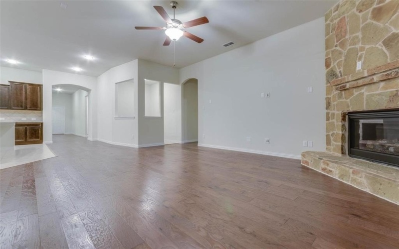 1605 Bald Eagle Drive, McKinney, TX 75071, 3 Bedrooms Bedrooms, ,2 BathroomsBathrooms,Residential Lease,For Rent,1605 Bald Eagle Drive,20987501
