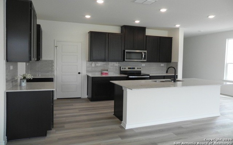 7727 Canyon Wren Park, San Antonio, TX 78253, 4 Bedrooms Bedrooms, ,2 BathroomsBathrooms,Residential Lease,For Rent,7727 Canyon Wren Park,1880500