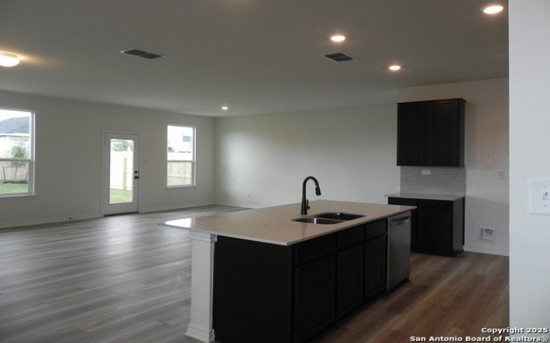 7727 Canyon Wren Park, San Antonio, TX 78253, 4 Bedrooms Bedrooms, ,2 BathroomsBathrooms,Residential Lease,For Rent,7727 Canyon Wren Park,1880500