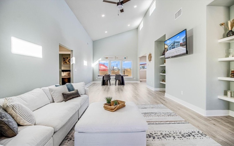 1931 Eskridge Street, Port Aransas, TX 78373, 4 Bedrooms Bedrooms, ,2 BathroomsBathrooms,Residential,For Sale,1931 Eskridge Street,455089