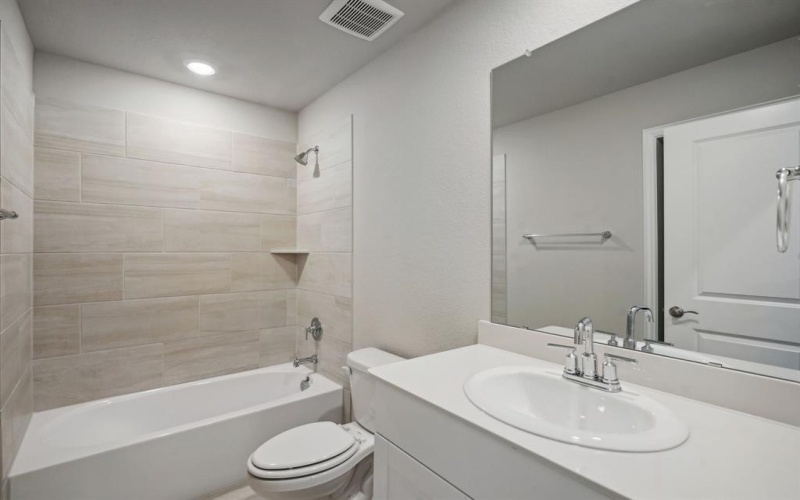 3414 Pat Mayse Drive, Farmersville, TX 75442, 4 Habitaciones Habitaciones , ,3 BañosBaños,Residential,En Venta,3414 Pat Mayse Drive,20985943