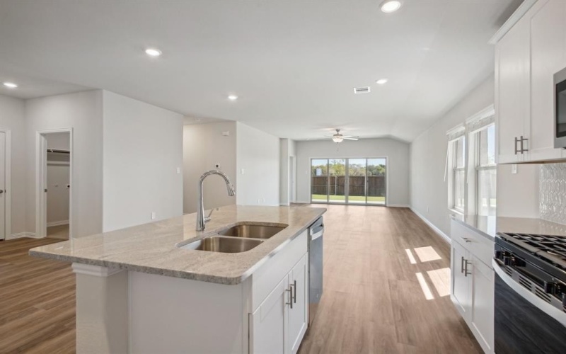 3414 Pat Mayse Drive, Farmersville, TX 75442, 4 Habitaciones Habitaciones , ,3 BañosBaños,Residential,En Venta,3414 Pat Mayse Drive,20985943