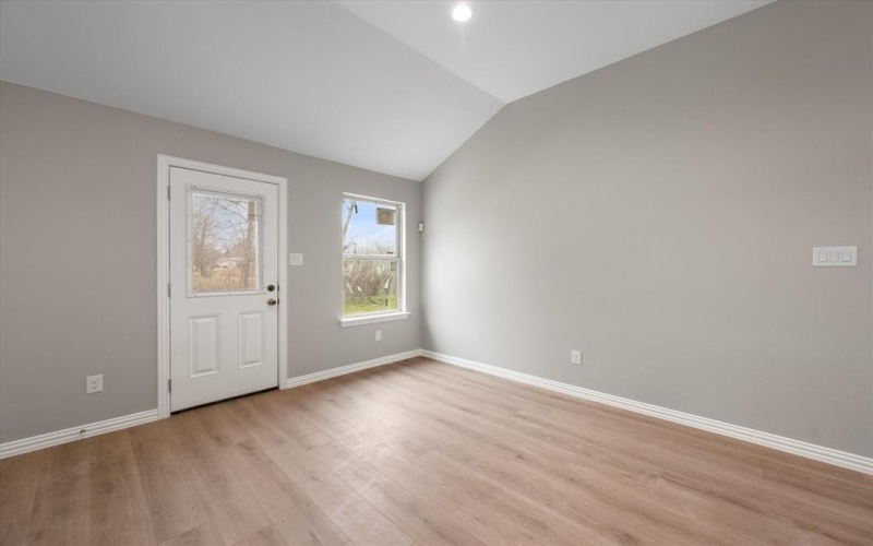708 E 16TH Avenue, Corsicana, TX 75110, 3 Habitaciones Habitaciones , ,2 BañosBaños,Residential,En Venta,708 E 16TH Avenue,20986627