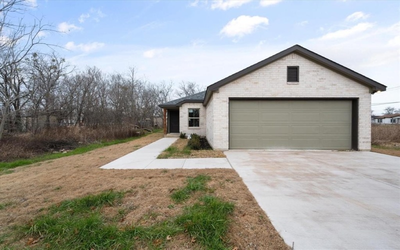 708 E 16TH Avenue, Corsicana, TX 75110, 3 Habitaciones Habitaciones , ,2 BañosBaños,Residential,En Venta,708 E 16TH Avenue,20986627