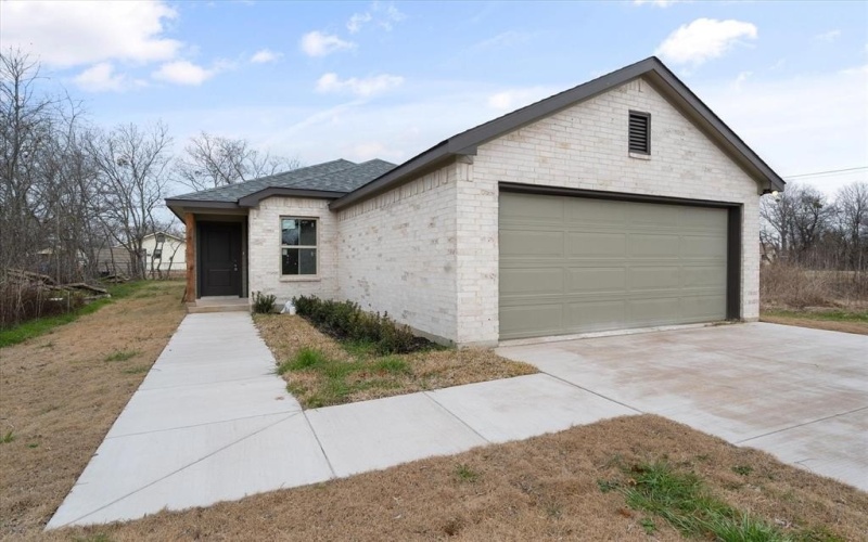 708 E 16TH Avenue, Corsicana, TX 75110, 3 Habitaciones Habitaciones , ,2 BañosBaños,Residential,En Venta,708 E 16TH Avenue,20986627