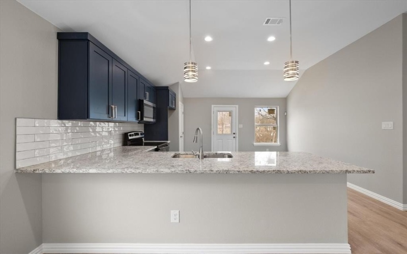 708 E 16TH Avenue, Corsicana, TX 75110, 3 Habitaciones Habitaciones , ,2 BañosBaños,Residential,En Venta,708 E 16TH Avenue,20986627