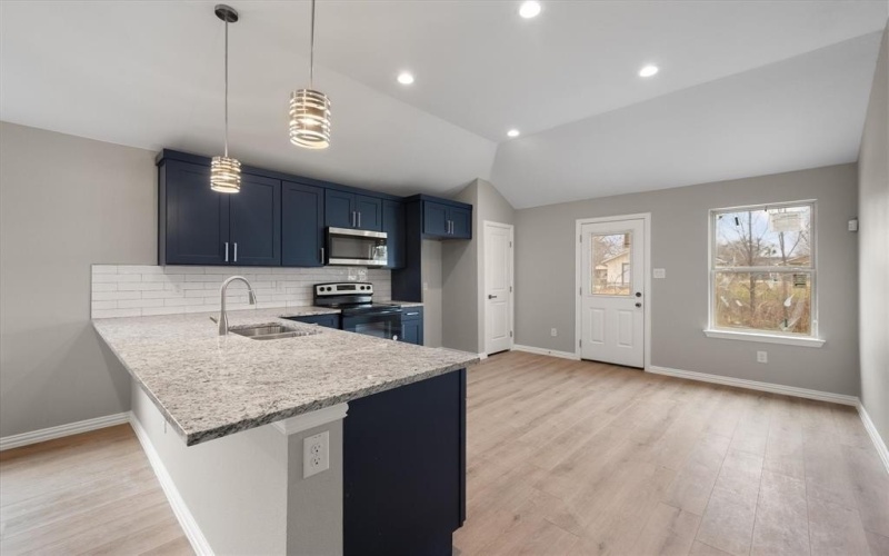 708 E 16TH Avenue, Corsicana, TX 75110, 3 Habitaciones Habitaciones , ,2 BañosBaños,Residential,En Venta,708 E 16TH Avenue,20986627