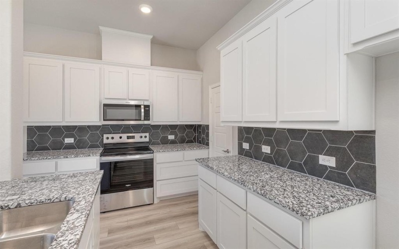 2617 DONELLA Drive, Denton, TX 76207, 5 Bedrooms Bedrooms, ,3 BathroomsBathrooms,Residential,For Sale,2617 DONELLA Drive,20986644