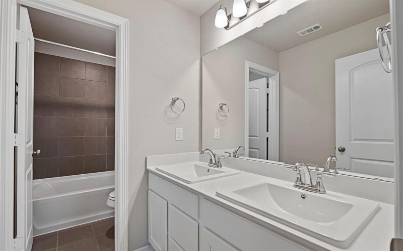 2852 Baneberry Lane, Mesquite, TX 75150, 3 Habitaciones Habitaciones , ,2 BañosBaños,Residential Lease,En Alquiler,2852 Baneberry Lane,20986862