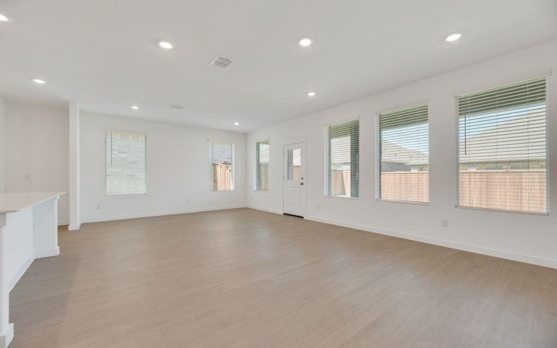 127 Loving Trail, Justin, TX 76247, 4 Habitaciones Habitaciones , ,2 BañosBaños,Residential,En Venta,127 Loving Trail,20986955