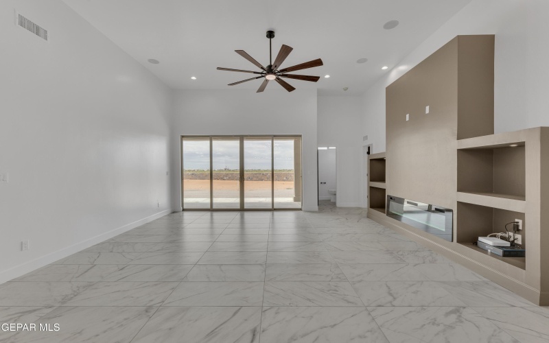 15010 Hinojos Ave, El Paso, TX 79938, 4 Habitaciones Habitaciones , ,5 BañosBaños,Residential,En Venta,15010 Hinojos Ave,925673