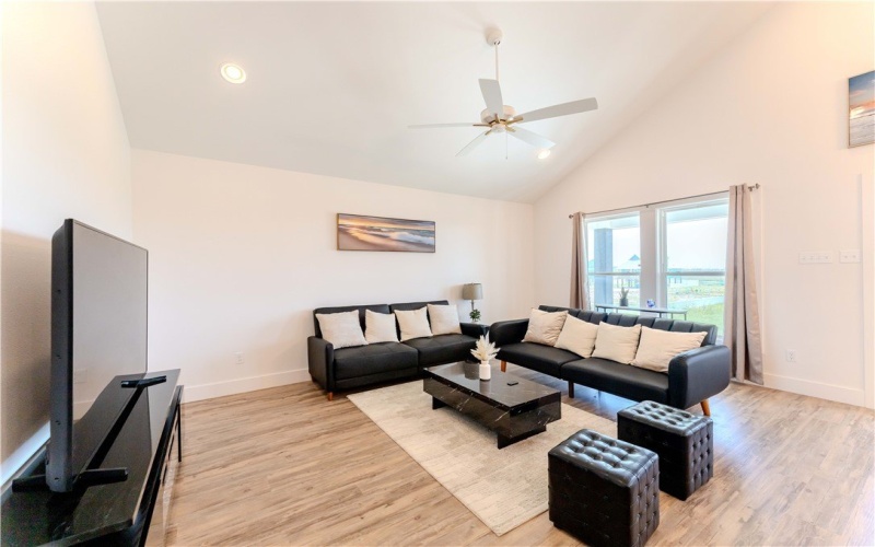 139 Redfish, Port Aransas, TX 78373, 4 Habitaciones Habitaciones , ,3 BañosBaños,Residential,En Venta,139 Redfish,458793