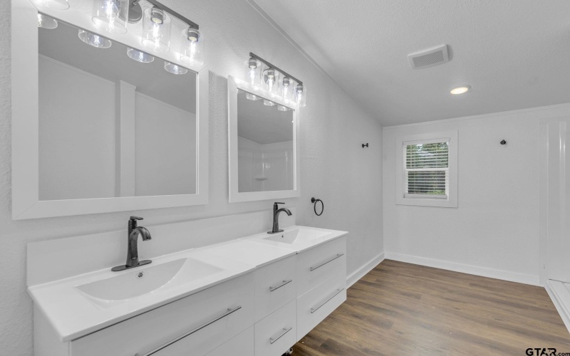 441 N Hill, Tyler, TX 75706, 3 Habitaciones Habitaciones , ,2 BañosBaños,Residential,En Venta,441 N Hill,25010029