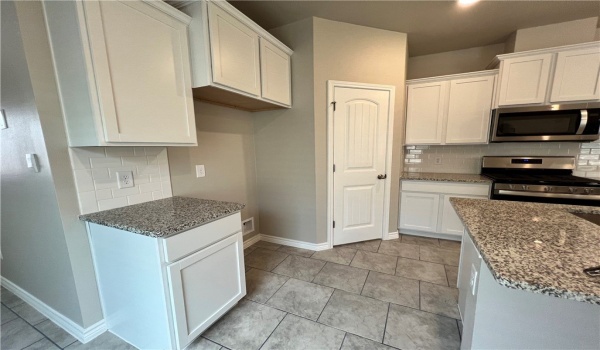 7637 Bullrider, Corpus Christi, TX 78414, 3 Bedrooms Bedrooms, ,2 BathroomsBathrooms,Residential Lease,For Rent,7637 Bullrider,458804