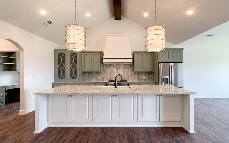 5515 119th Street, Lubbock, TX 79424, 4 Bedrooms Bedrooms, ,2 BathroomsBathrooms,Residential,For Sale,5515 119th Street,202557253
