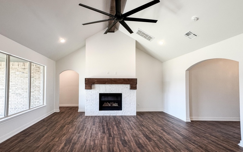 5515 119th Street, Lubbock, TX 79424, 4 Bedrooms Bedrooms, ,2 BathroomsBathrooms,Residential,For Sale,5515 119th Street,202557253