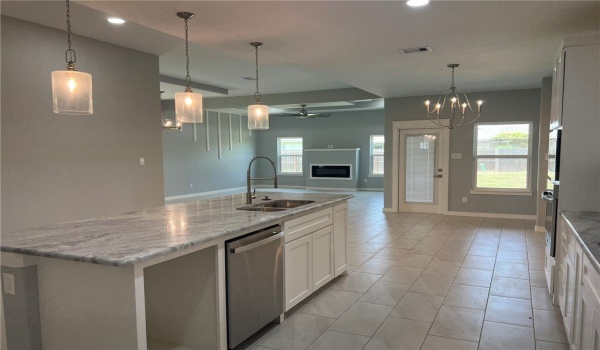 6818 Crosswind Drive, Corpus Christi, TX 78414, 4 Bedrooms Bedrooms, ,2 BathroomsBathrooms,Residential Lease,For Rent,6818 Crosswind Drive,458843