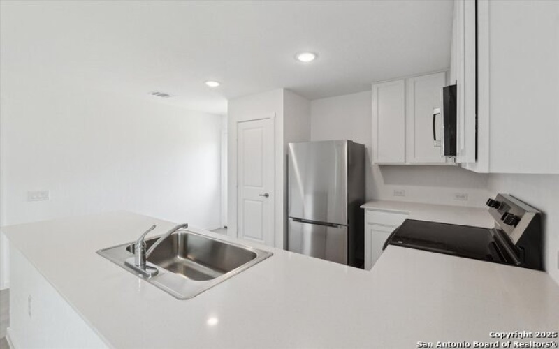 13466 Furyk Dr, San Antonio, TX 78221, 3 Habitaciones Habitaciones , ,2 BañosBaños,Residential Lease,En Alquiler,13466 Furyk Dr,1880709