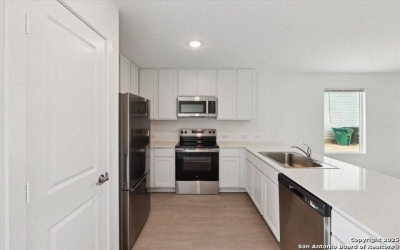 13466 Furyk Dr, San Antonio, TX 78221, 3 Habitaciones Habitaciones , ,2 BañosBaños,Residential Lease,En Alquiler,13466 Furyk Dr,1880709