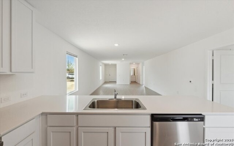 13466 Furyk Dr, San Antonio, TX 78221, 3 Habitaciones Habitaciones , ,2 BañosBaños,Residential Lease,En Alquiler,13466 Furyk Dr,1880709