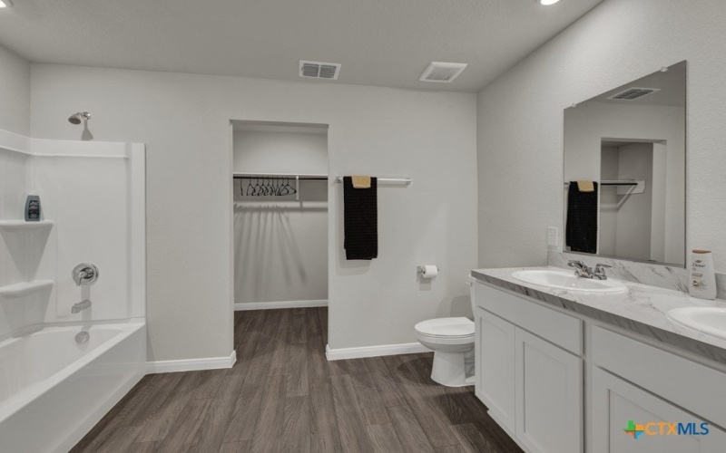 705 Black Mountain, Seguin, TX 78155, 5 Bedrooms Bedrooms, ,3 BathroomsBathrooms,Residential,For Sale,705 Black Mountain,585456
