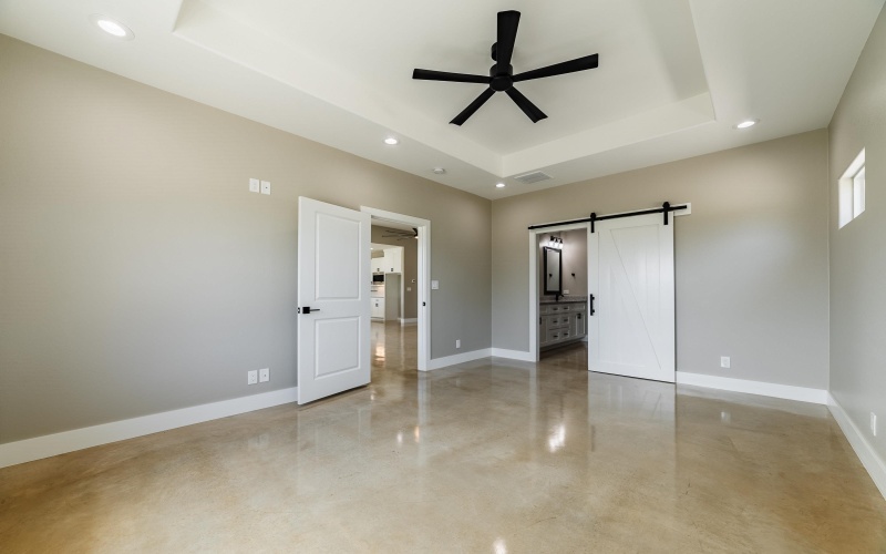215 Oak Grove Parkway, Kingsland, TX 78639, 3 Habitaciones Habitaciones , ,2 BañosBaños,Residential,En Venta,215 Oak Grove Parkway,174117