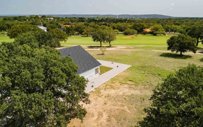 215 Oak Grove Parkway, Kingsland, TX 78639, 3 Habitaciones Habitaciones , ,2 BañosBaños,Residential,En Venta,215 Oak Grove Parkway,174117