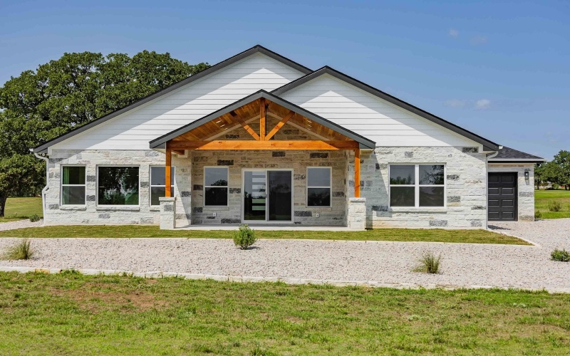 215 Oak Grove Parkway, Kingsland, TX 78639, 3 Habitaciones Habitaciones , ,2 BañosBaños,Residential,En Venta,215 Oak Grove Parkway,174117