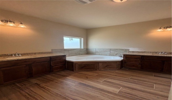 3206 Anchorage Drive, Corpus Christi, TX 78414, 4 Bedrooms Bedrooms, ,3 BathroomsBathrooms,Residential,For Sale,3206 Anchorage Drive,455401
